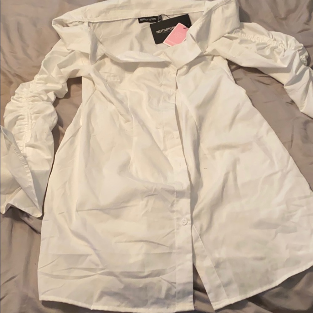 PrettyLittleThing White Ruched Sleeve Mini dress